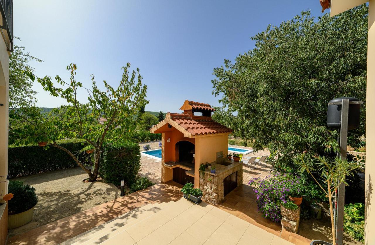 Holiday Home Rokoko Šibenik Екстериор снимка